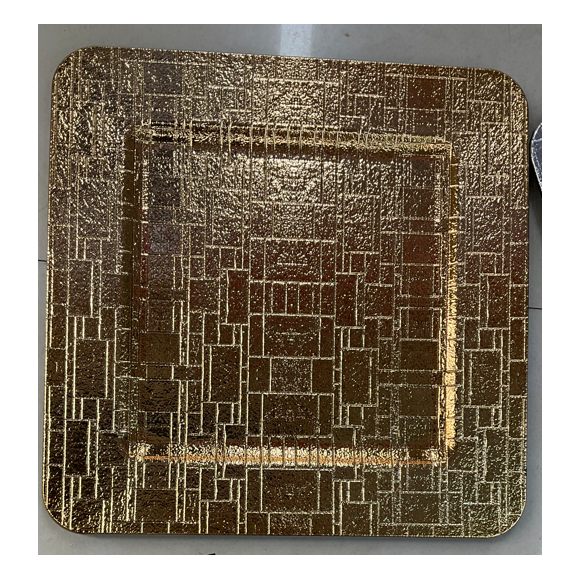 PLATEAU CARRÉ DORÉ PLASTIQUE J